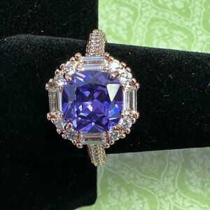 Bomb Party Women's (10) Ring - Light Tanzanite Cubic Zirconia "New"